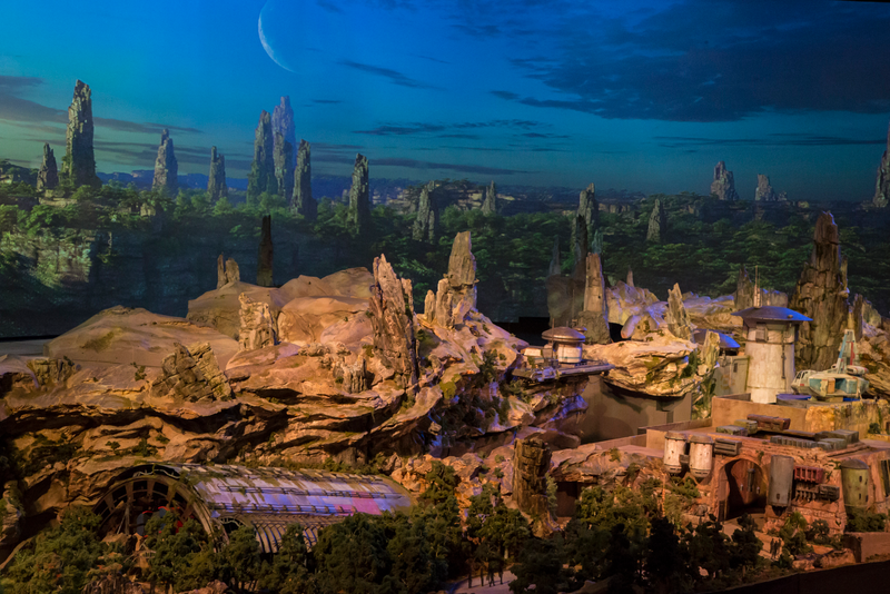 Illustration for article titled Here's Your First Look at an Insanely Detailed Model of Disney's Star Wars Land (UPDATED)